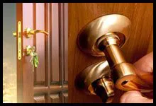 Golden Locksmith Services Stoughton, MA 781-203-8086 logo-image - abt-res-01